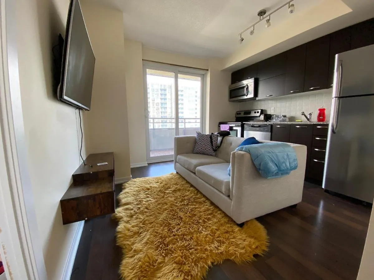 Apartment Beautiful Cozy Entire 1-Bedroom Condo Unit + Balcony Toronto